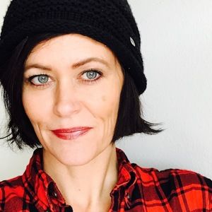 Meet your Posher, Adrienne